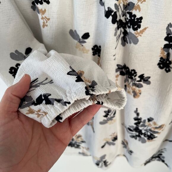 Melloday White Floral Pattern Eyelet Boho Peasant Long Sleeve Spilt Vneck Blouse - Picture 7 of 8